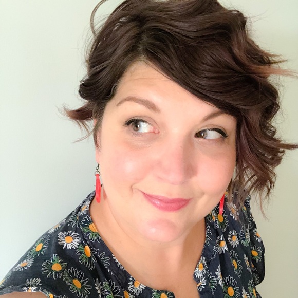 Meet your Posher, Shannon - Picture 1 of 1